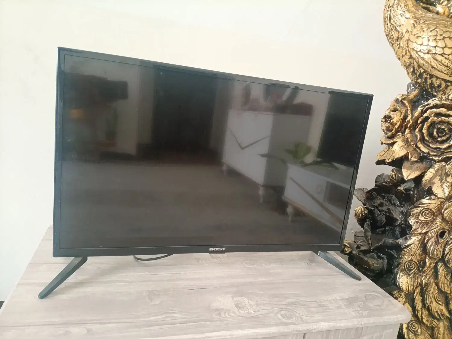 ال‌سی‌دی 32اینجBost|تلویزیون و پروژکتور|دوگنبدان, |دیوار