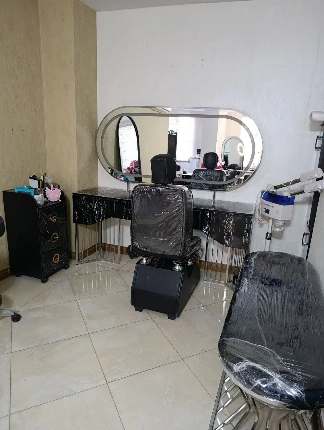 دعوت به همکاری در سالن زیبایی با بهترین لوکیشن|استخدام درمانی، زیبایی، بهداشتی|قدس, شهرقدس|دیوار