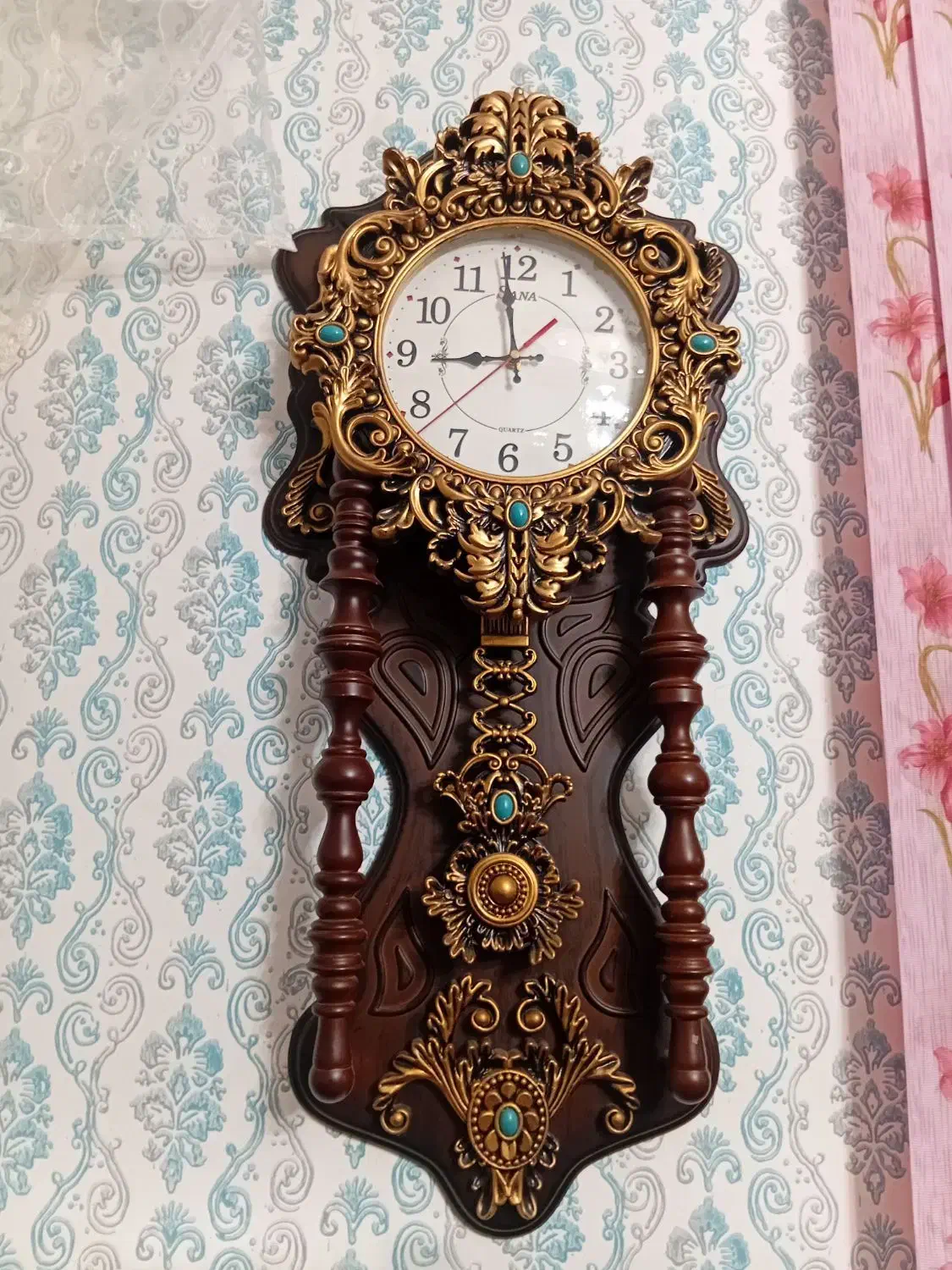 ساعت|ساعت دیواری و تزئینی|خوی, |دیوار