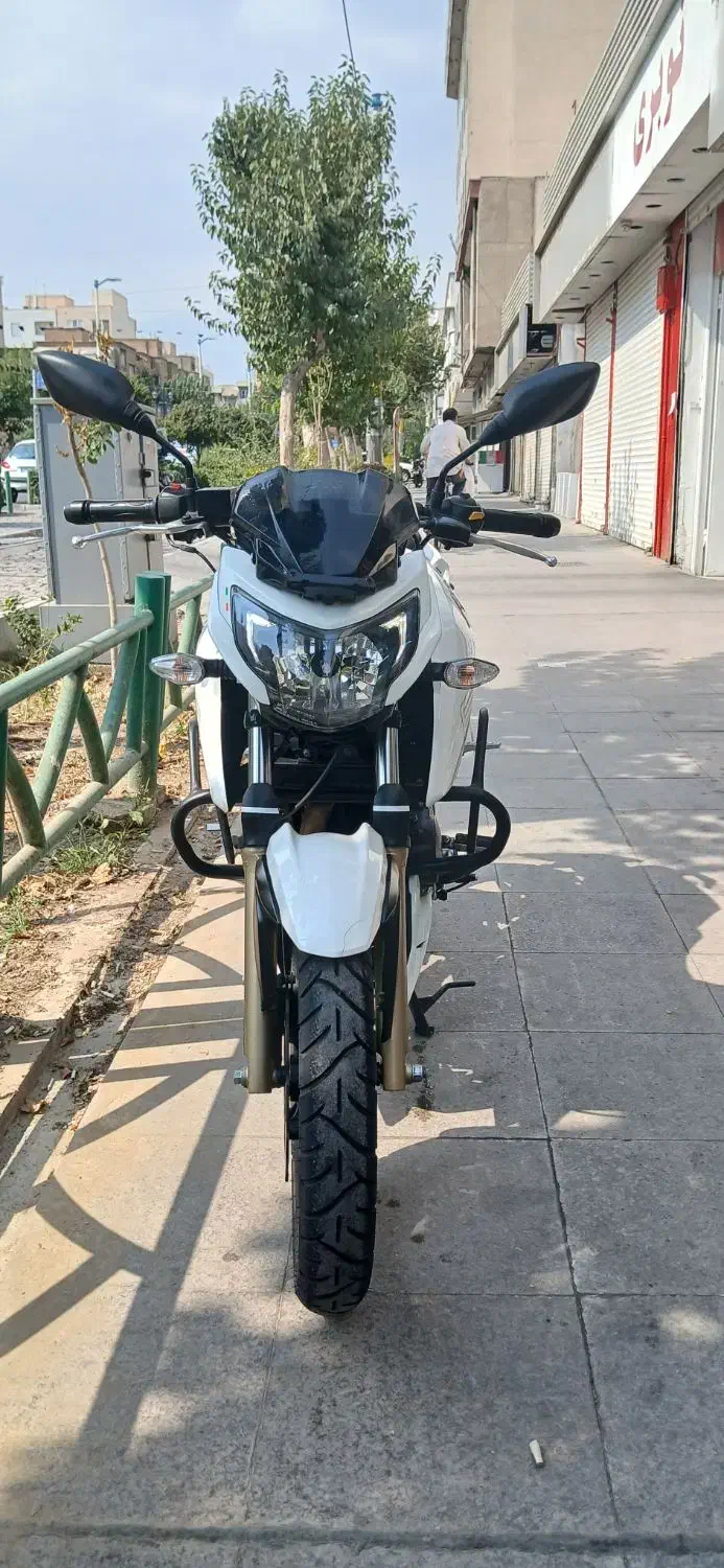 آپاچی ۲۰۰|موتورسیکلت|تهران, نیروی هوایی (پیروزی)|دیوار