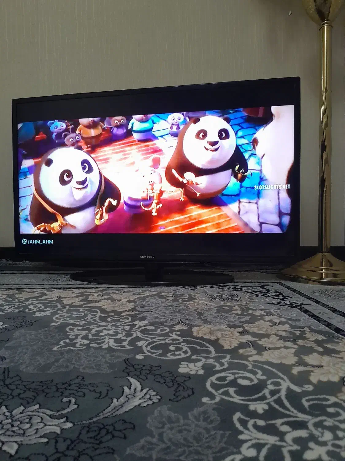 تلوزیون ۴۰اینج|تلویزیون و پروژکتور|فولادشهر, فولادشهر|دیوار