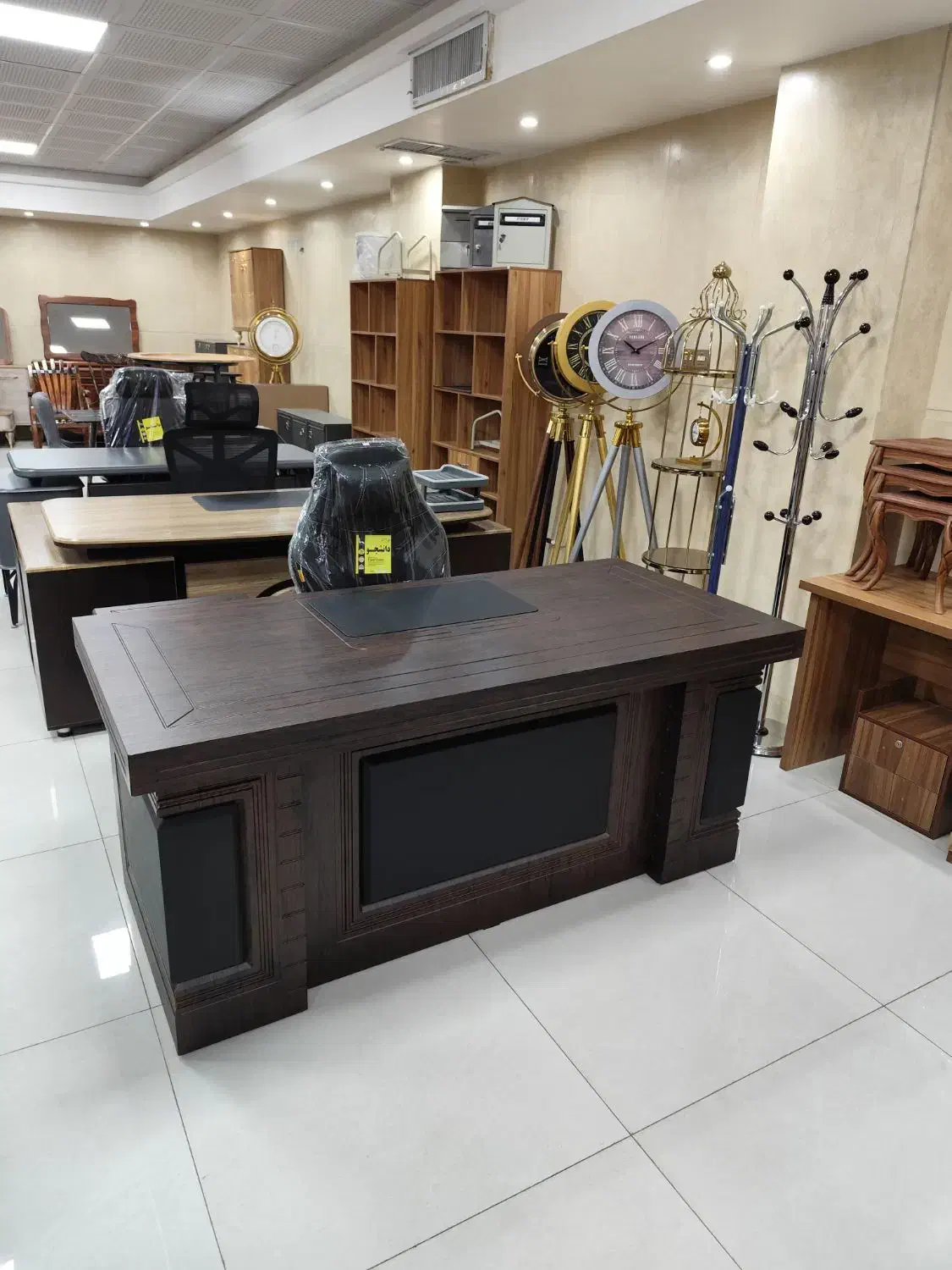 میز مدیریت ۱۸۰ دماوند|مبلمان اداری|یزد, |دیوار