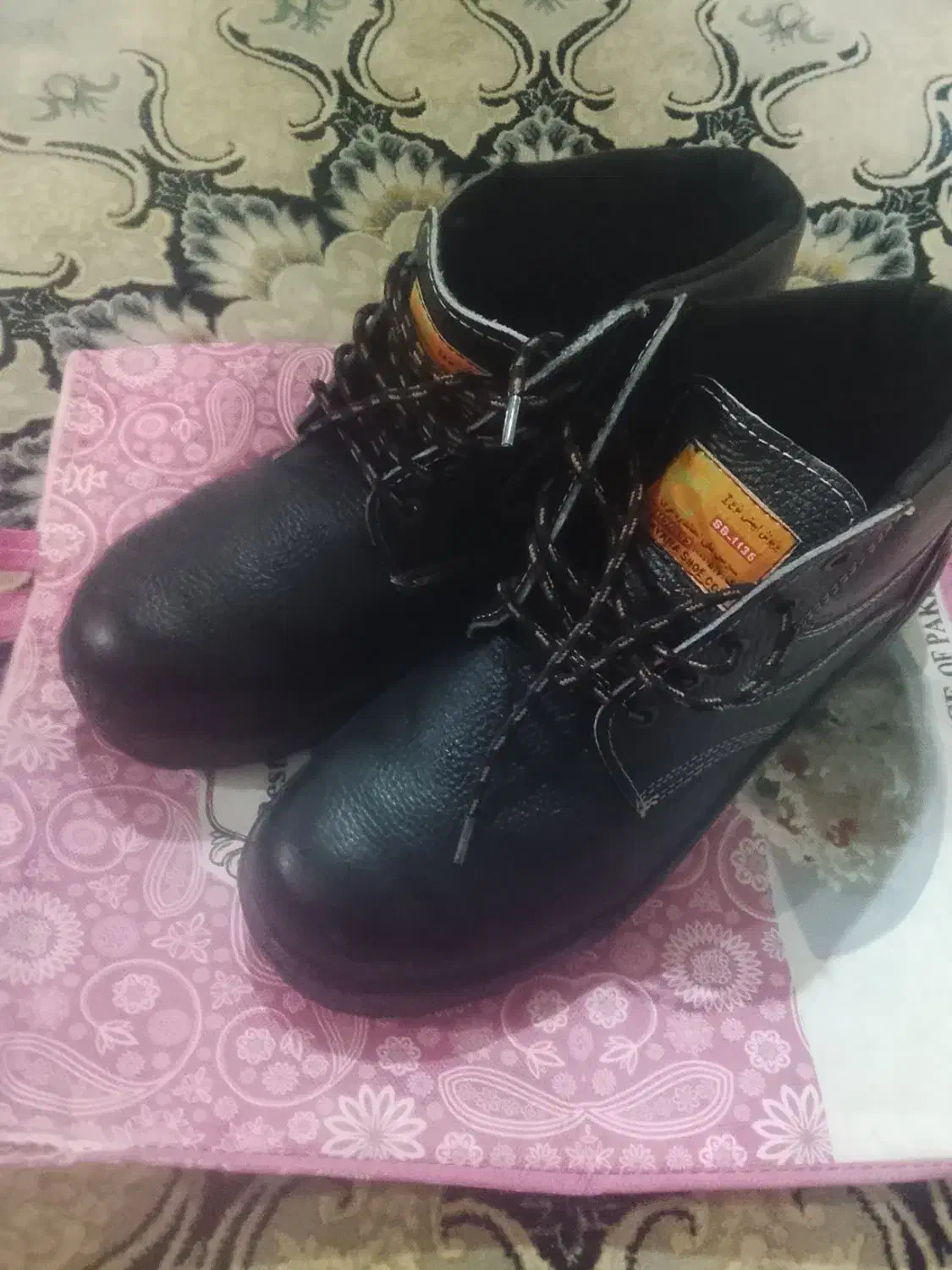 کفش کارسایز۴۴|کیف، کفش، کمربند|مشهد, شهید قربانی|دیوار