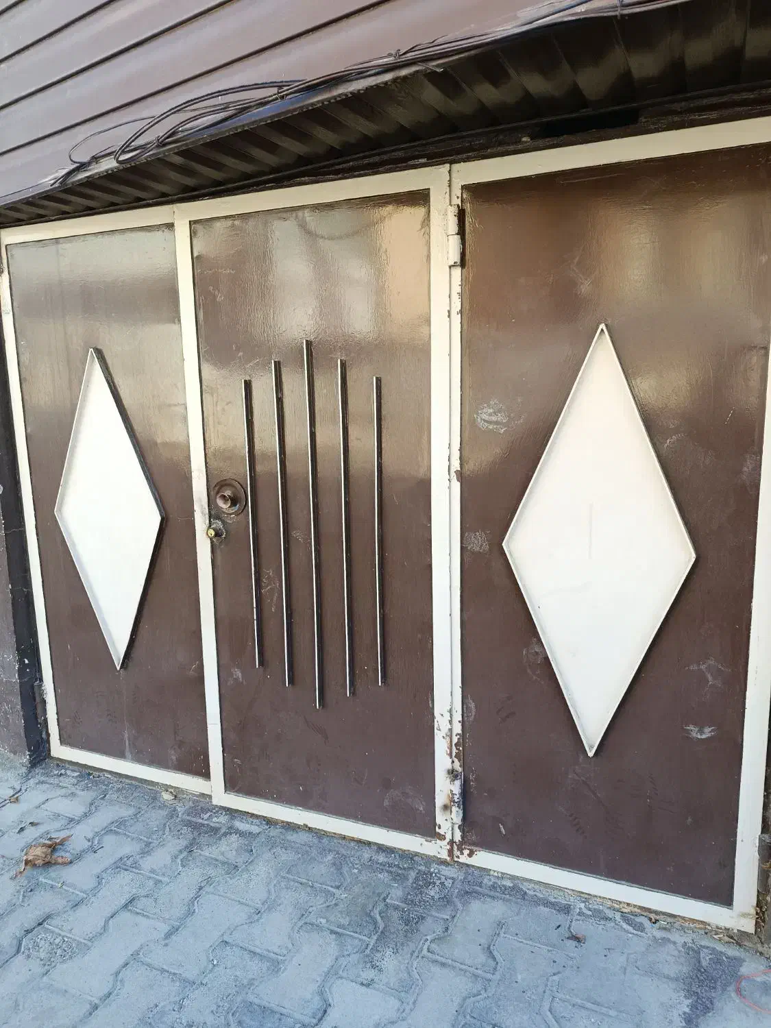 فروش چندتا درب حیاط ماشین رو و درب اتاق|مصالح و تجهیزات ساختمان|کنگاور, |دیوار