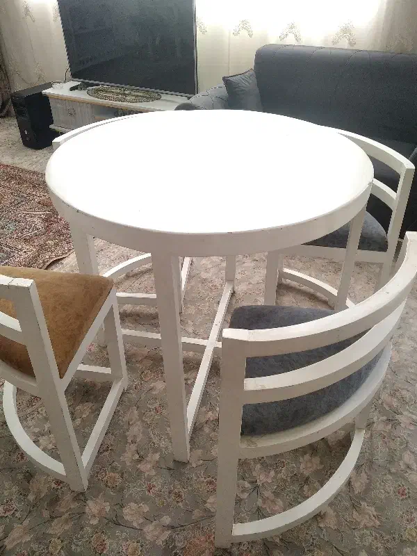 میز ناهار خوری 4نفره|میز و صندلی غذاخوری|تربت‌حیدریه, شهرک ولیعصر|دیوار