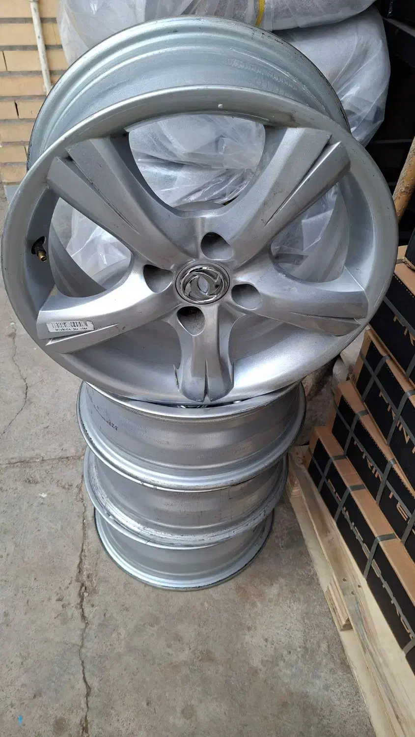 رنک۱۶|قطعات یدکی و لوازم جانبی|قمرود, |دیوار