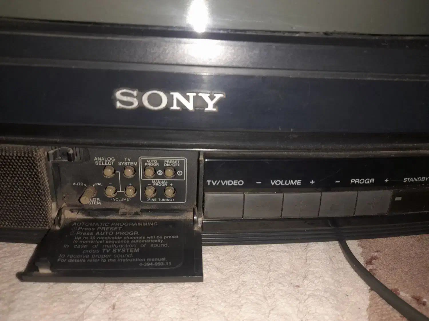 تلویزیون ۱۴ اینچ سونی رنگی|تلویزیون و پروژکتور|صومعه‌سرا, |دیوار