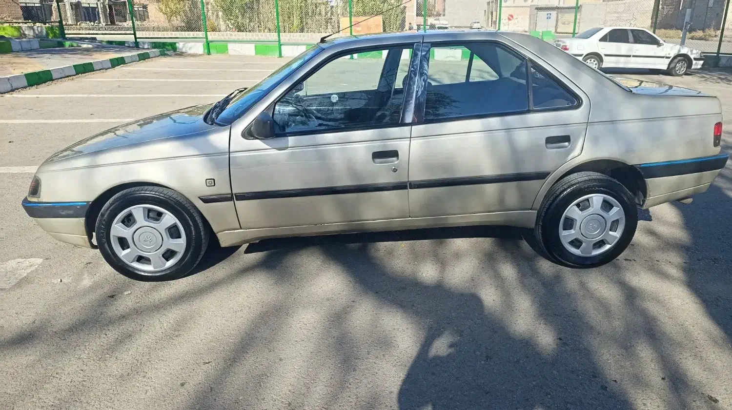 405 مدل 84|خودرو سواری و وانت|اردبیل, |دیوار