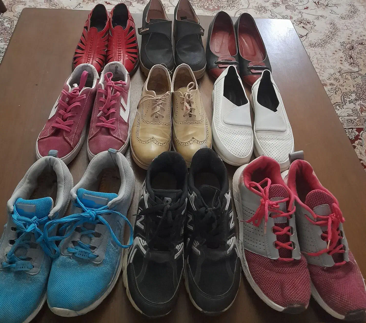 تعدادی کفش زنانه|کیف، کفش، کمربند|بجنورد, |دیوار