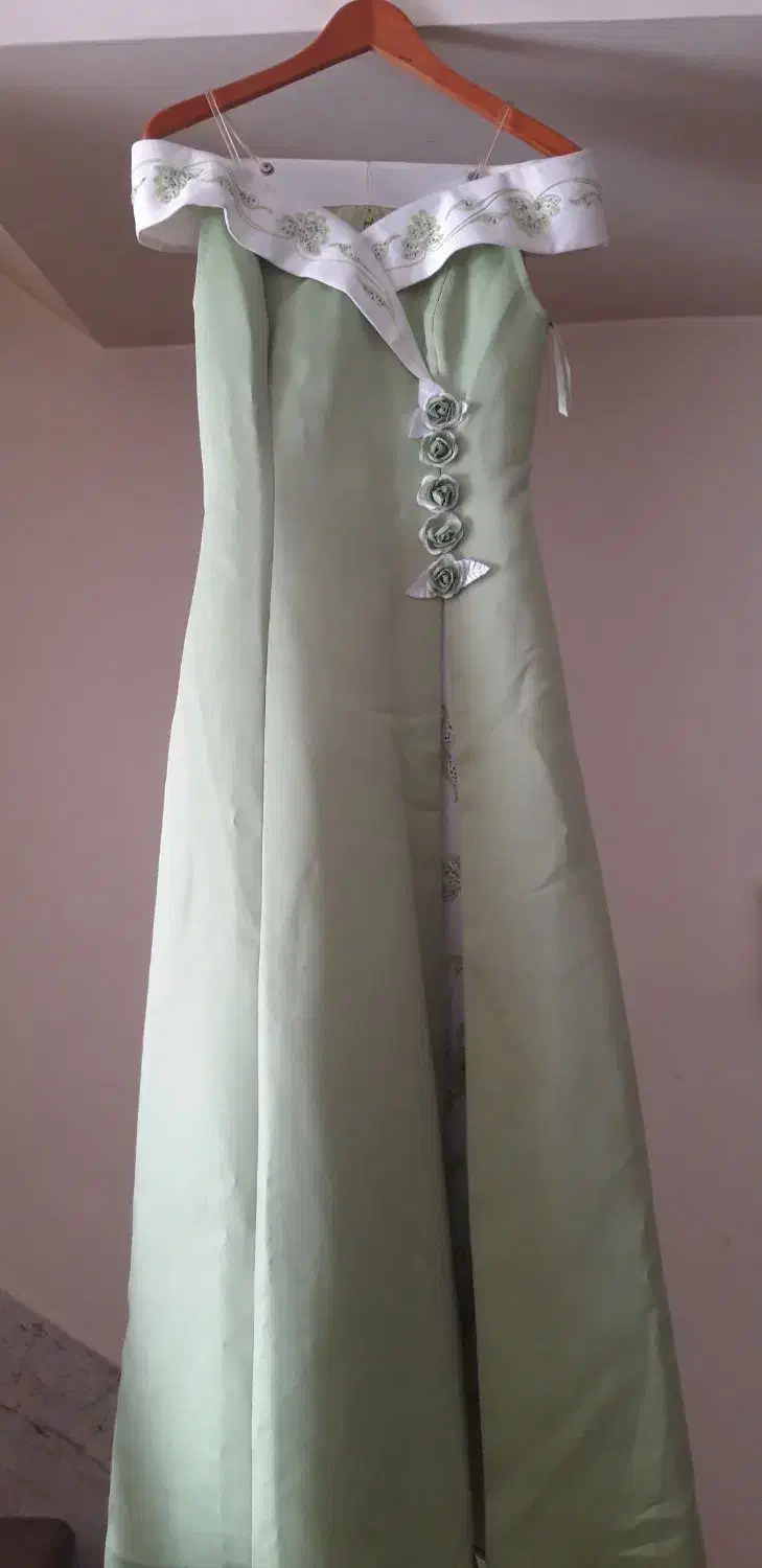 لباس مجلسی|لباس|اصفهان, محمودیه|دیوار