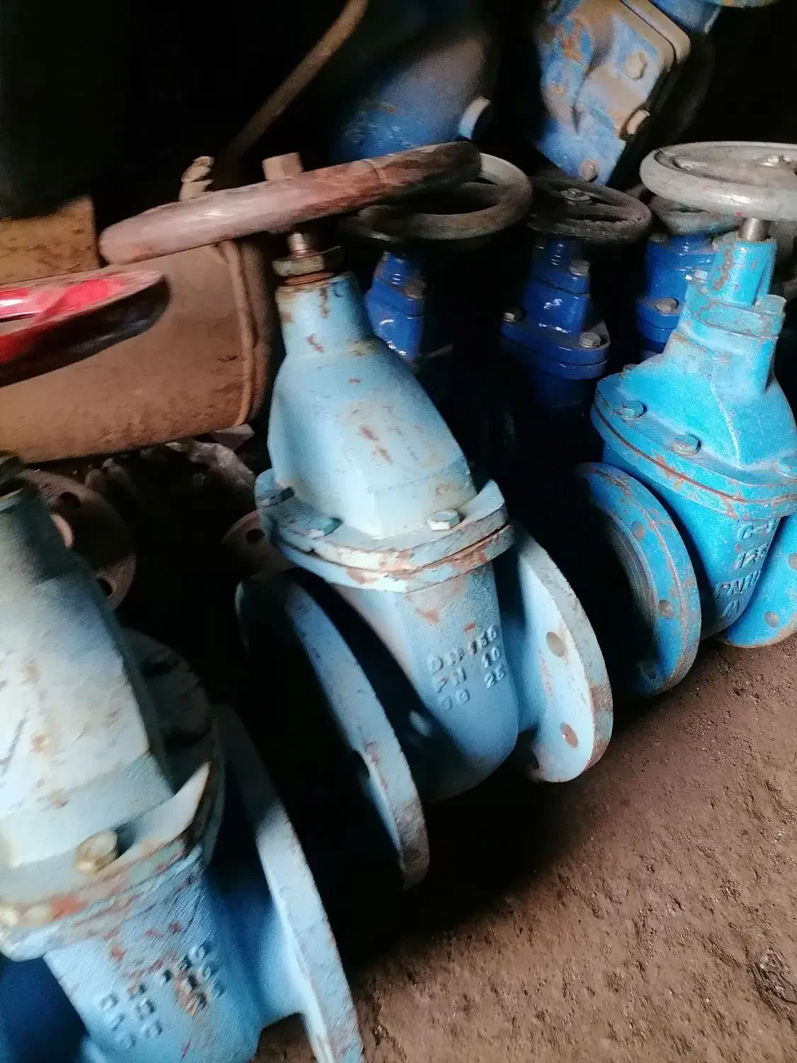 شیرفلکه چدنی در حد نو|مصالح و تجهیزات ساختمان|خاوران, |دیوار