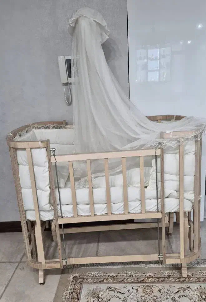 تخت نوراد|تخت و صندلی بچه|یزد, |دیوار