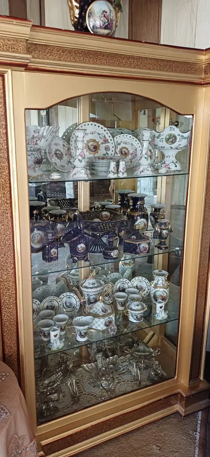 ویترین خانگی|بوفه، ویترین، کنسول|باغ بهادران, |دیوار