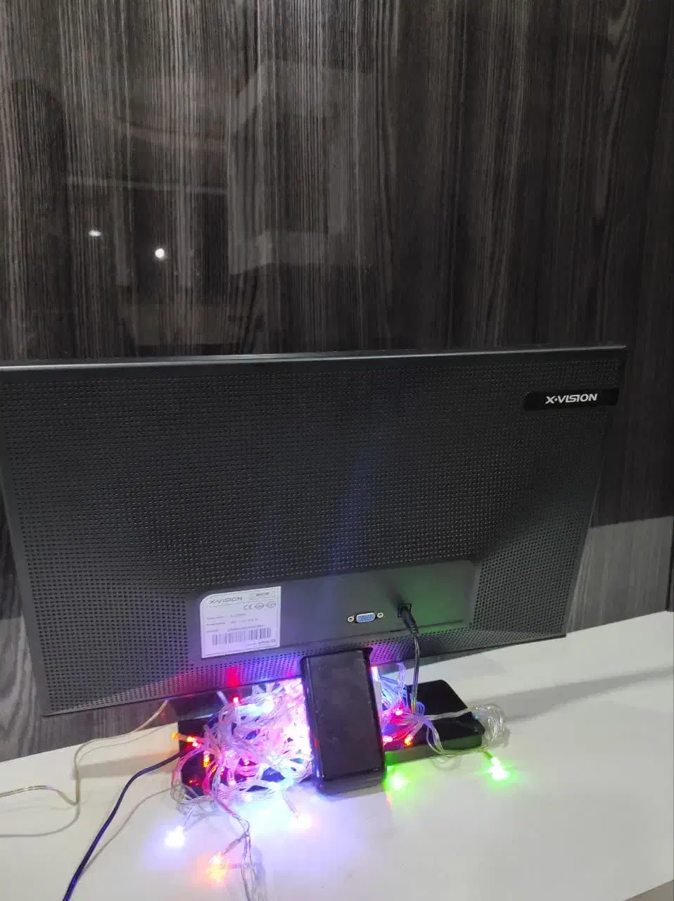 م ا ن ی ت و ر ایکس ویژن|قطعات و لوازم جانبی رایانه|اصفهان, برازنده|دیوار