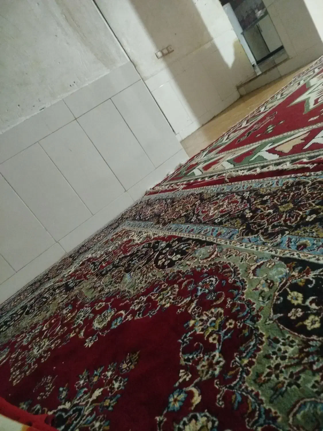 فروش ومعاوضه فرش|فرش|یاسوج, |دیوار