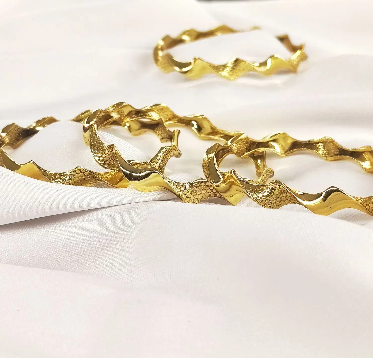 مدل النگو طلاروس استخونی فیوژن زیبا به کیفیت طلا|بدلیجات|مشهد, گلشور|دیوار