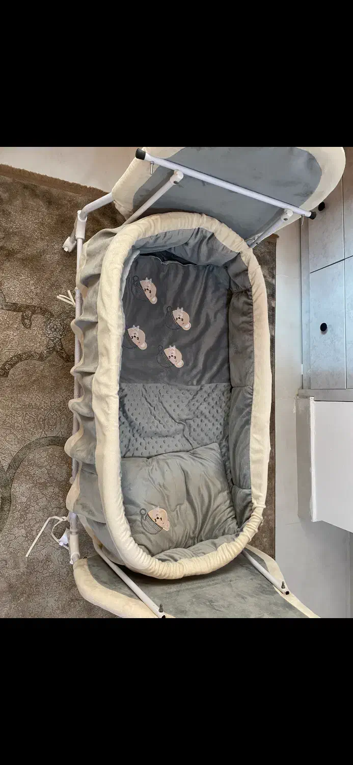 تخت نوزاد|تخت و صندلی بچه|نوشهر, |دیوار