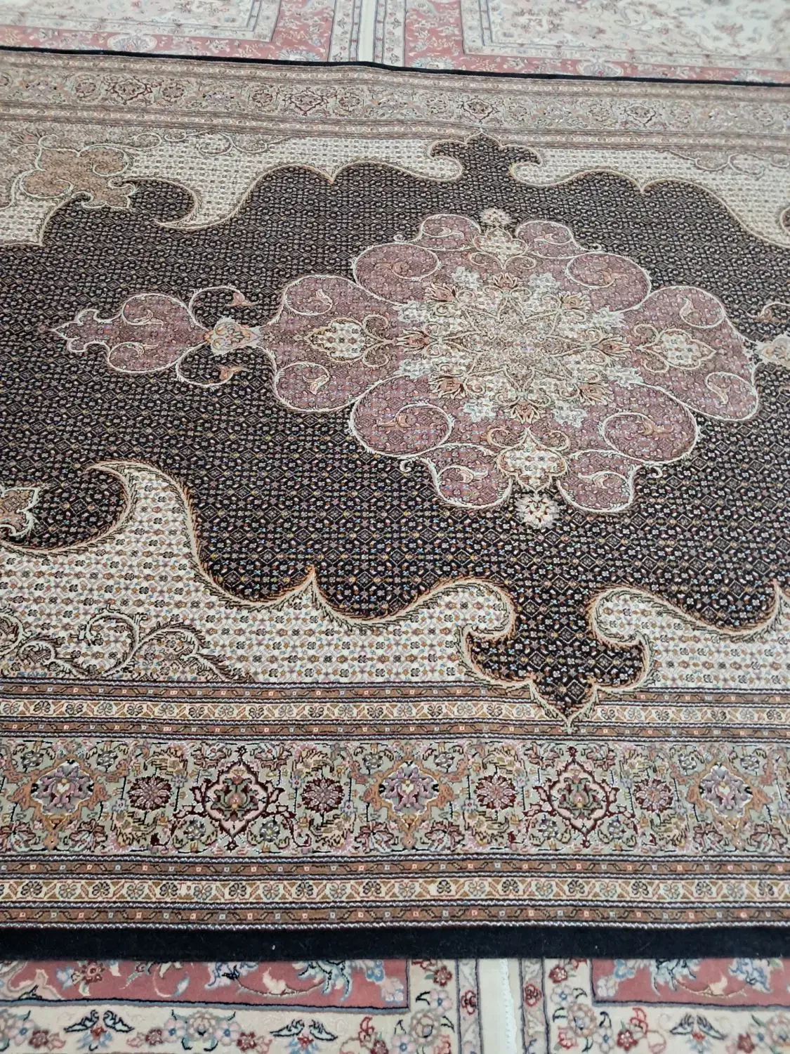 فروش قالی دستباف تبریز|فرش|کرج, مهرویلا شمالی|دیوار