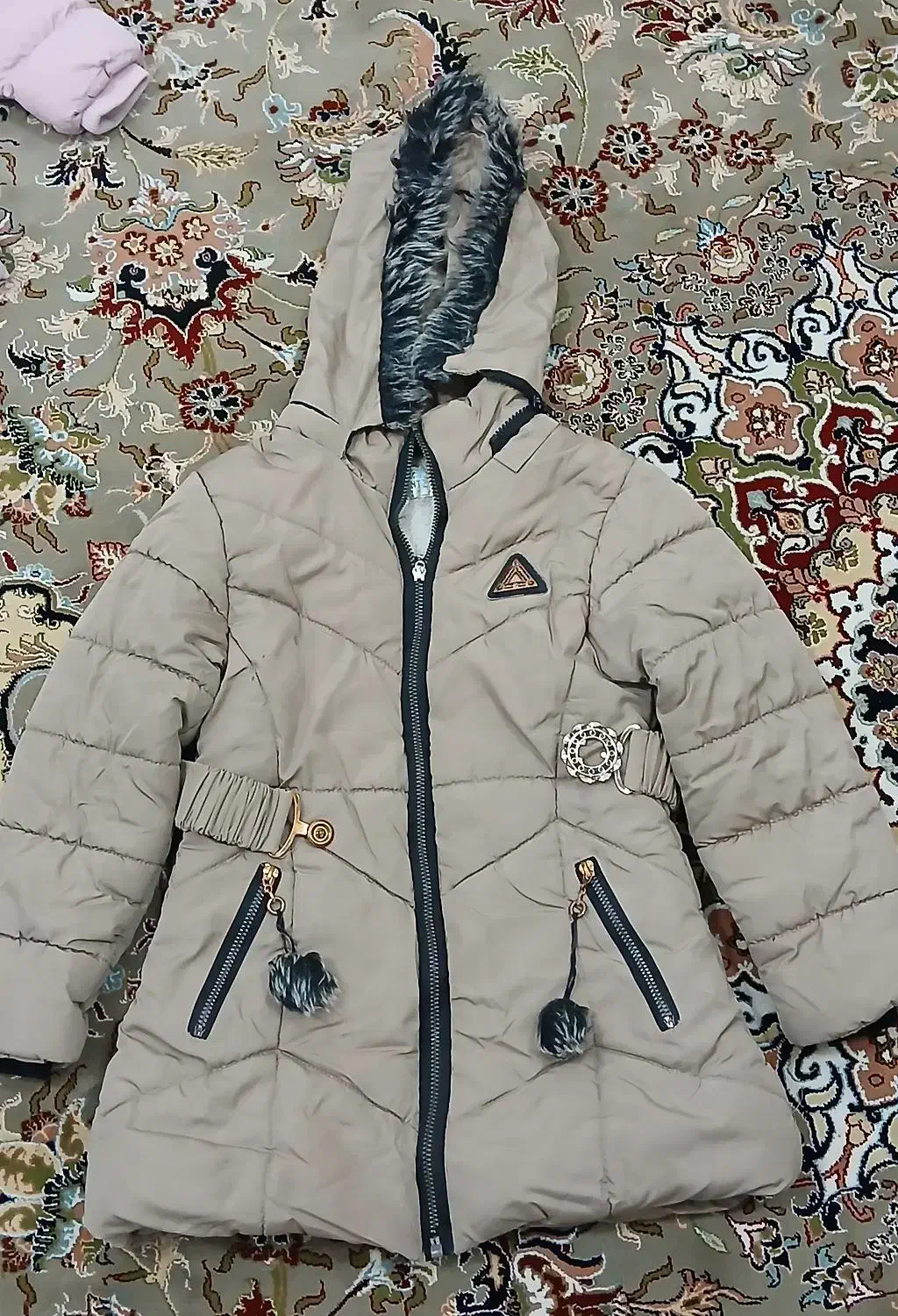 کاپشن و بوت دخترانه|کفش و لباس بچه|شهرکرد, |دیوار