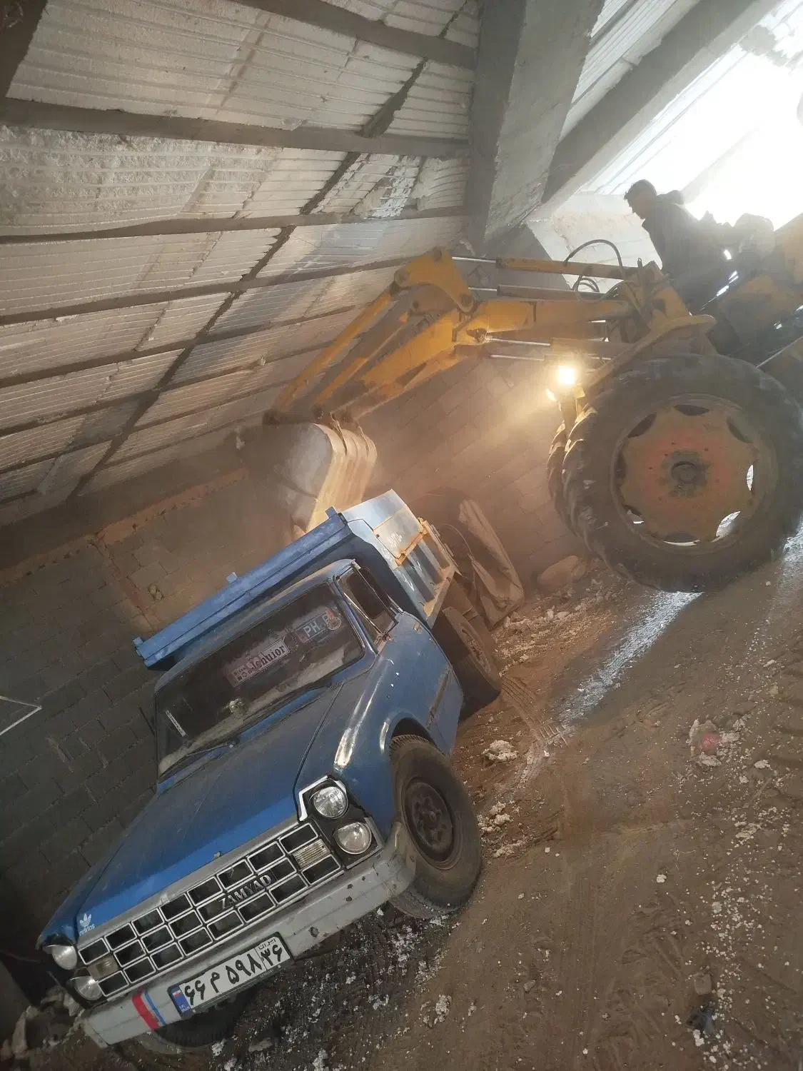 ماسه آجر خاکریزی|خدمات حمل و نقل|سبزوار, چهارراه فرودگاه|دیوار