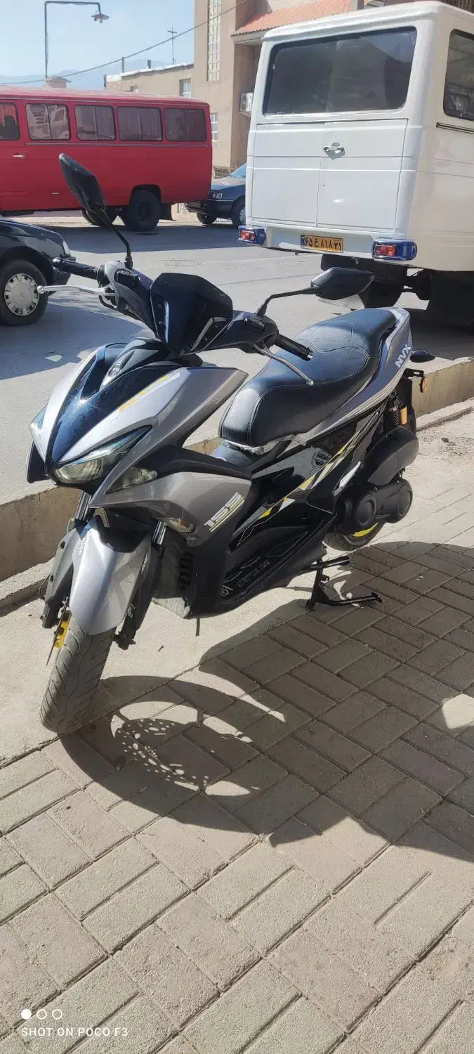 موتورآیروکس|موتورسیکلت|بروجرد, |دیوار