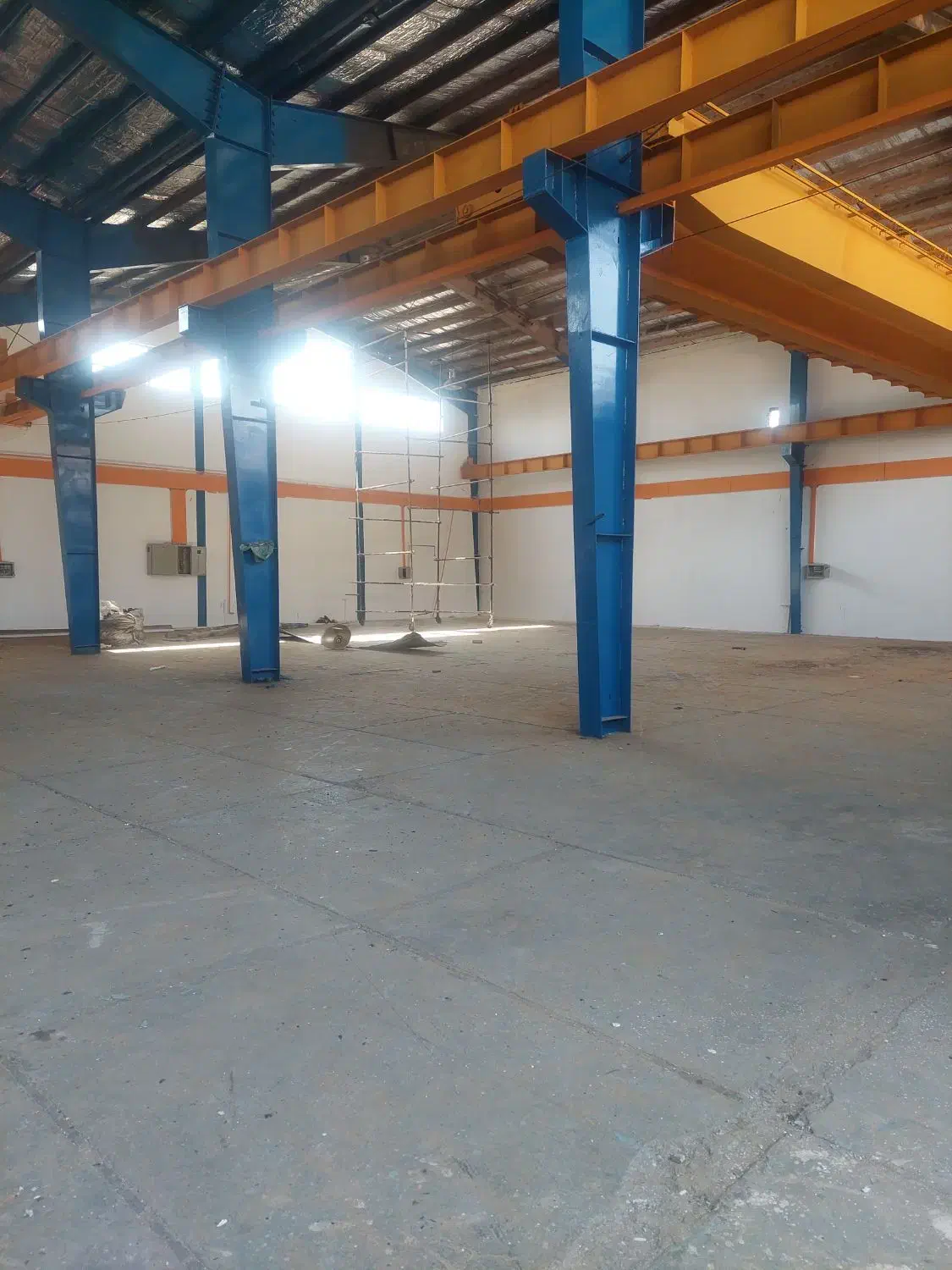 سوله اجاره ۱۰۰۰متر خاتون آباد (جرثقیل سقفی ۲۵تن)|اجارهٔ دفتر صنعتی، کشاورزی، تجاری|پاکدشت, خاتون آباد|دیوار