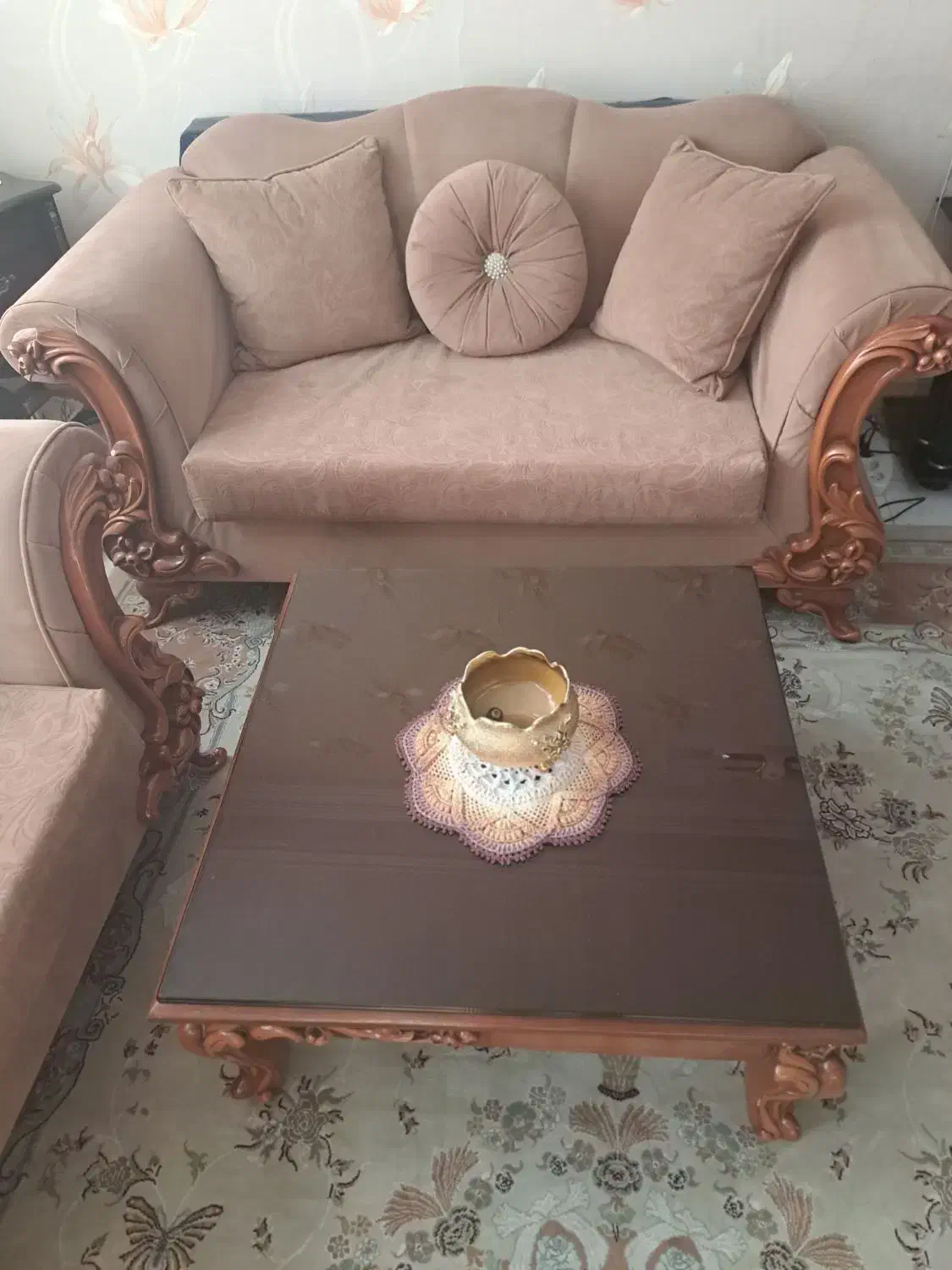 مبل کلاسیک ۷نفره همراه جلو مبلی|مبلمان خانگی و میز عسلی|شهریار, شهریار|دیوار