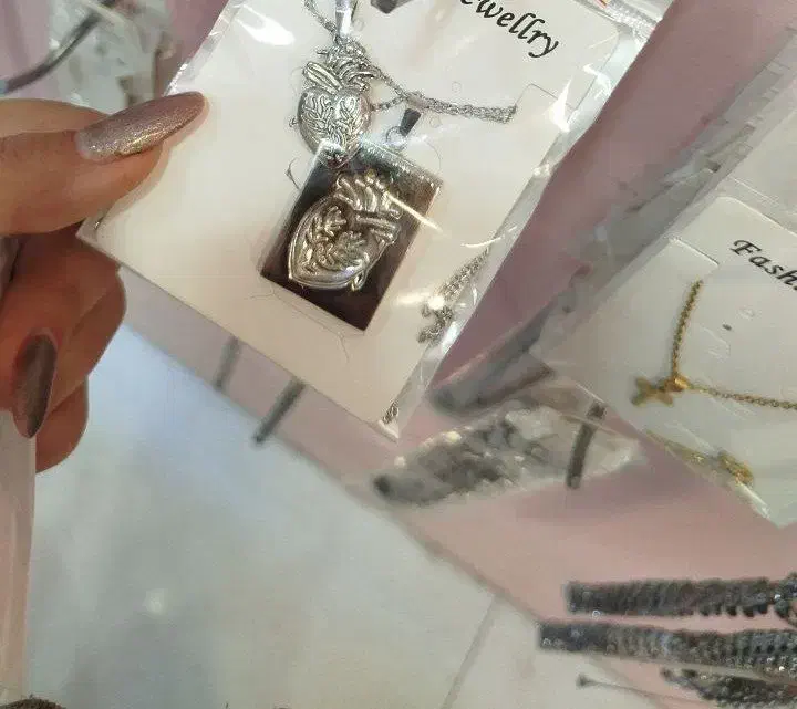 ست دوستی|بدلیجات|تربت جام, شاد|دیوار