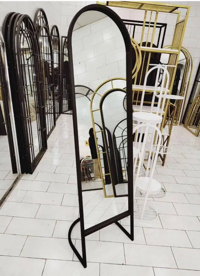 قاب اینه|آینه|نسیم‌شهر, |دیوار