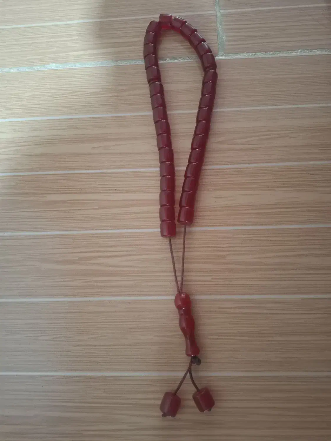 تسبیه سندلوس|کلکسیون اشیاء عتیقه|شاهین دژ, |دیوار