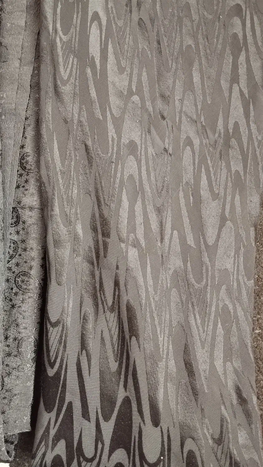 چادرمشکی|لباس|شوشتر, |دیوار