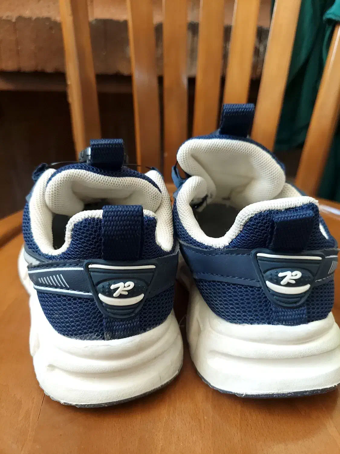 کفش بچگانه در حد نو|کفش و لباس بچه|ایلام, |دیوار