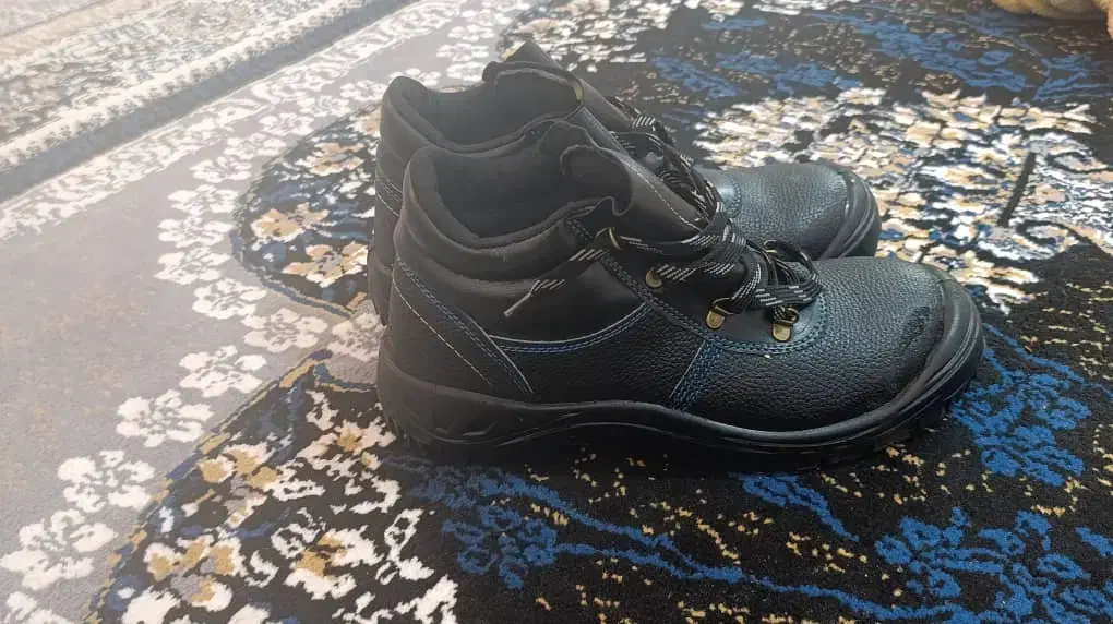 دوجفت کفش ایمنی سایز ۴۲|کیف، کفش، کمربند|شیبکوه (فارس), |دیوار