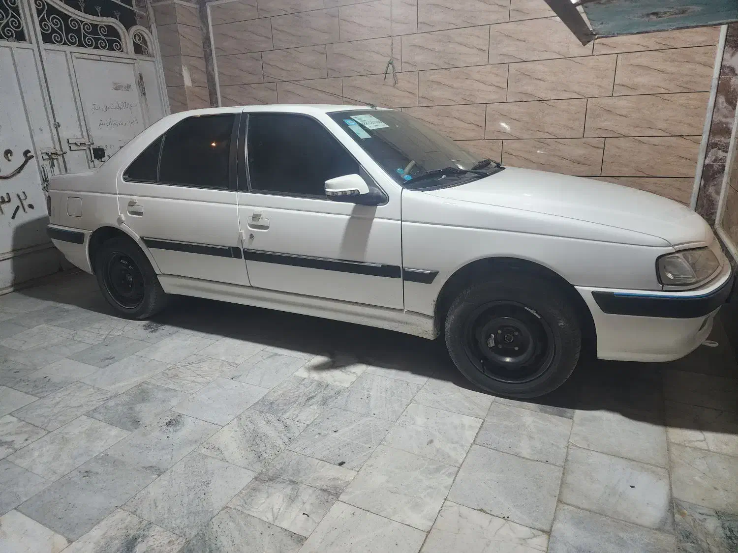 ماشین پارس ۴۰۳|خودرو سواری و وانت|سراوان, |دیوار