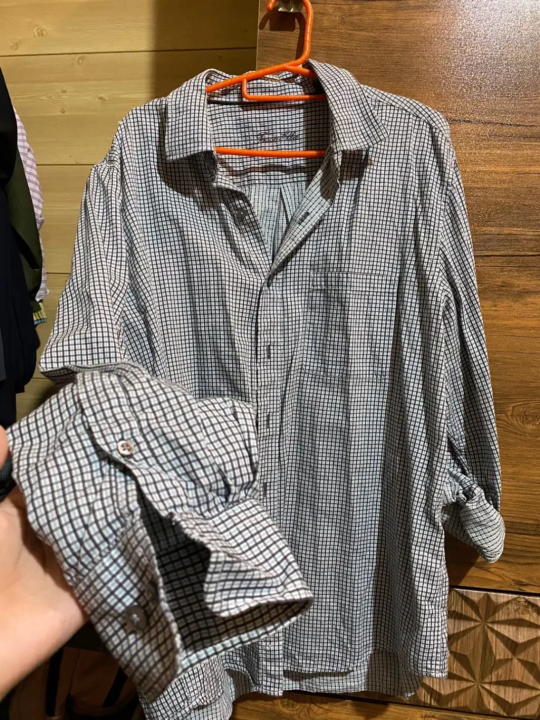 پیراهن|لباس|زاهدان, |دیوار