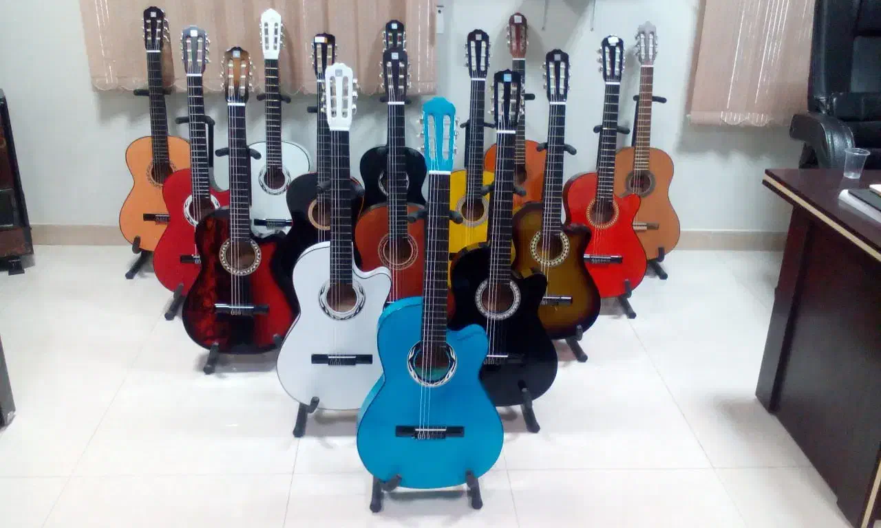 گیتار|گیتار، بیس، امپلیفایر|کرج, برغان|دیوار