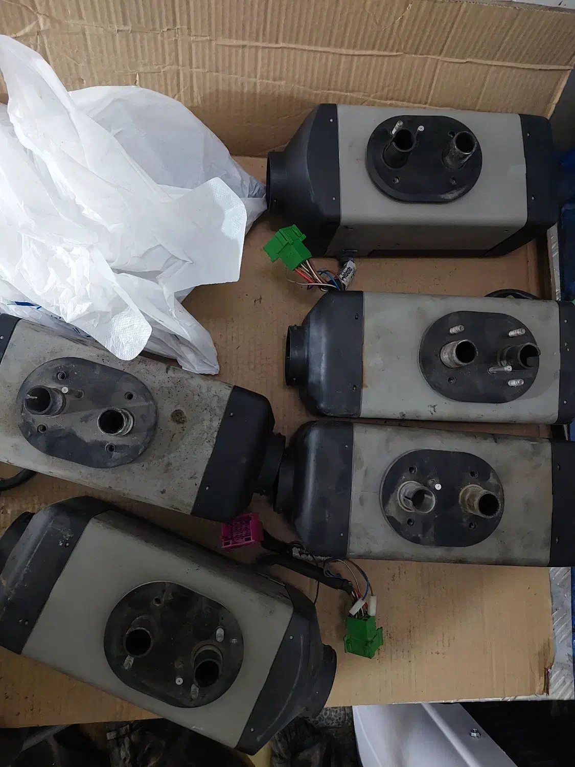 بخاری درجا آلمانی و چینی 12 و 24 ولت|قطعات یدکی و لوازم جانبی|اصفهان, شهرک صنعتی امیرکبیر (شاپور جدید)|دیوار