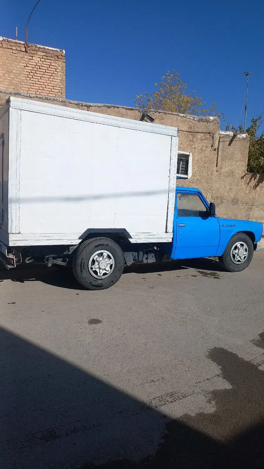 نیسان یخچالدار مدل ۱۳۸۳|خودرو سواری و وانت|فریدونشهر, |دیوار