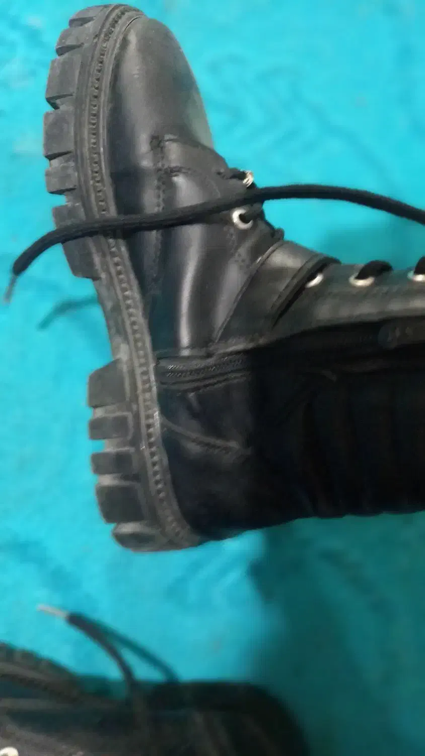 نیم بوت دخترانه سایز ۳۵|کیف، کفش، کمربند|خرم‌آباد, |دیوار