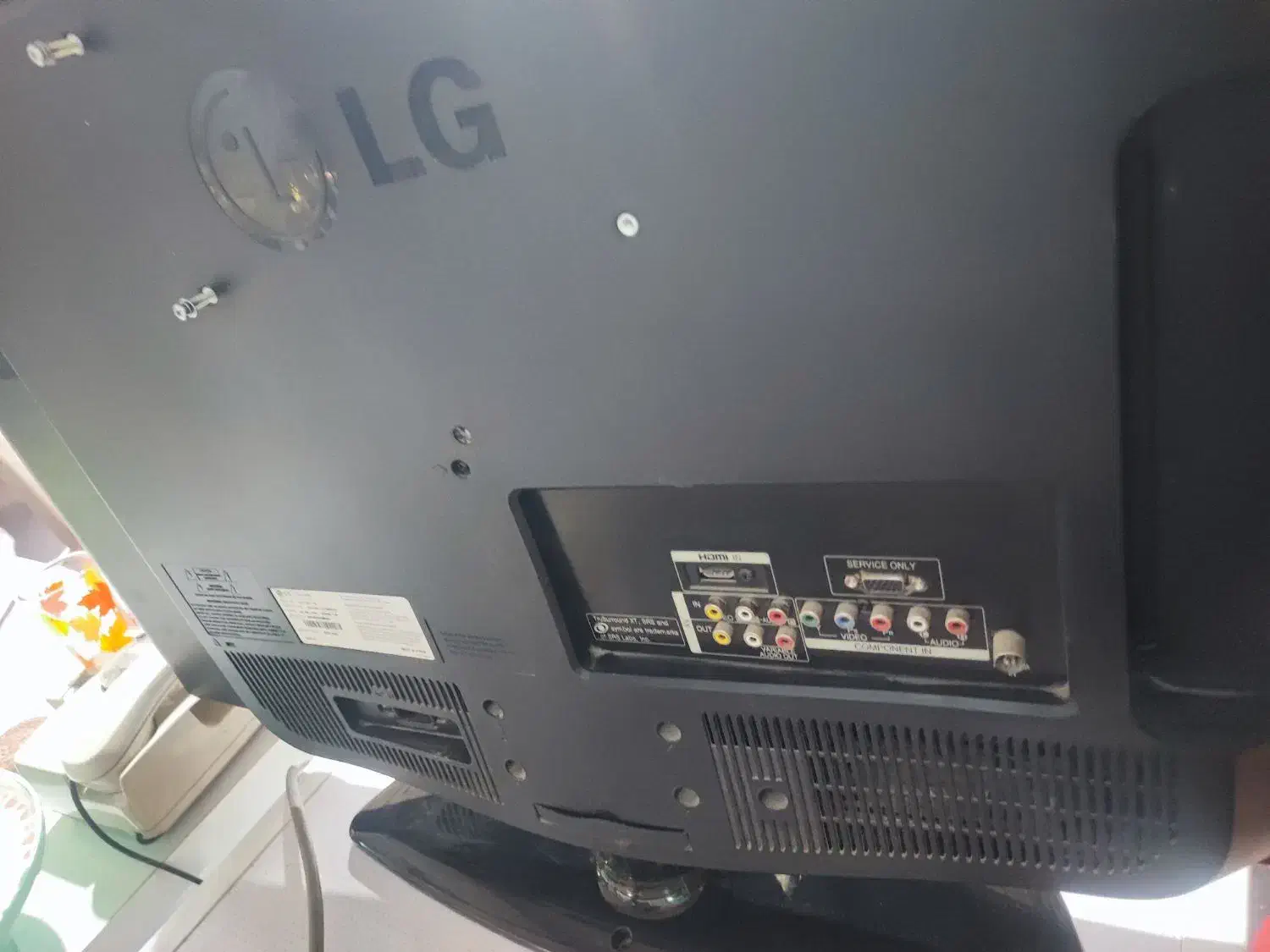 تلوزیون32اینچ الجی درحدمعموری خوربدون دیجیتال|تلویزیون و پروژکتور|باسمنج, |دیوار