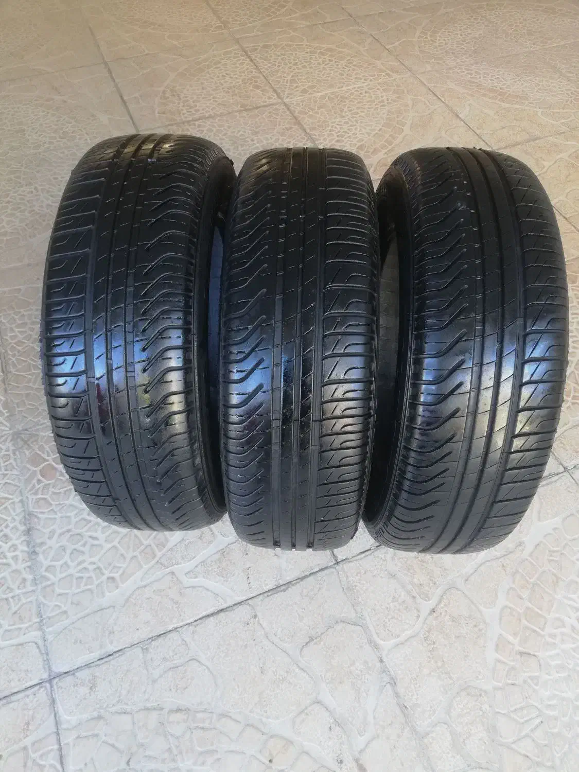 لاستیک در حد نو|قطعات یدکی و لوازم جانبی|نیشابور, مدرس|دیوار