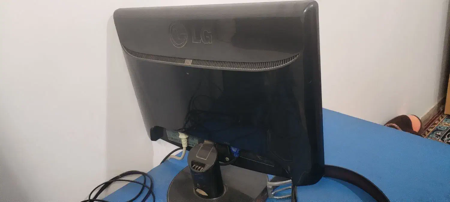 مانیتور ال جی|قطعات و لوازم جانبی رایانه|بجنورد, |دیوار