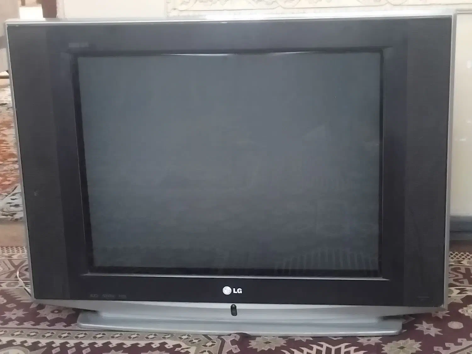 فروشی تلویزیون ۳۲|تلویزیون و پروژکتور|رباط‌کریم, مسکن مهر آبشناسان|دیوار