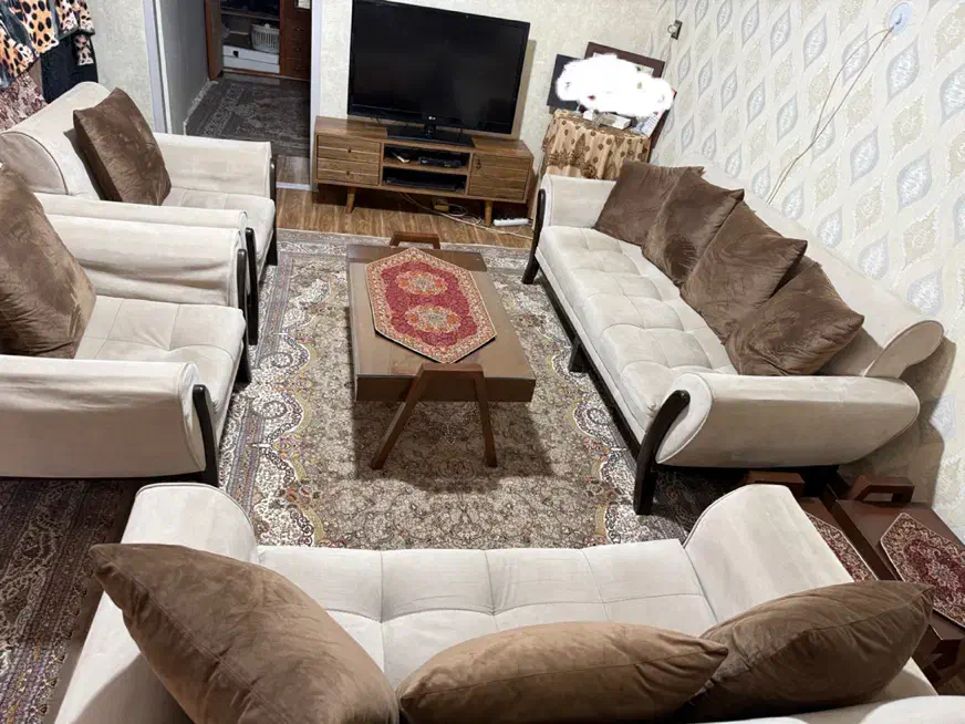 مبل و جلو مبلی|مبلمان خانگی و میز عسلی|منجیل, |دیوار