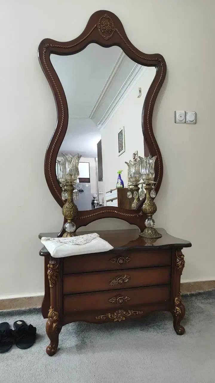 آینه وشمعدان|بوفه، ویترین، کنسول|ری, منصوریه منگل|دیوار