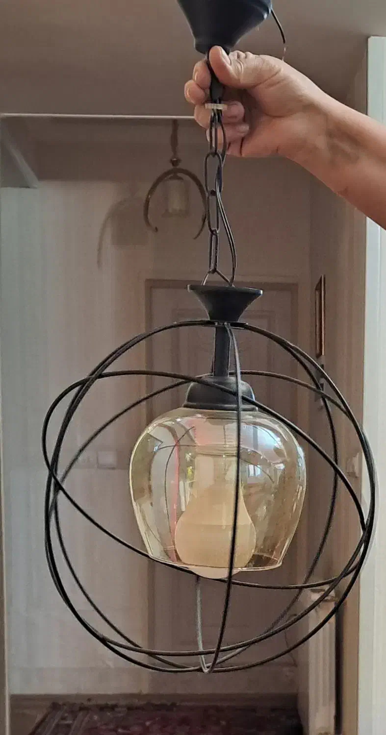 دو عدد لوستر شیک.  کاملا سالم و واقعا نو|لوستر و چراغ آویز|تبریز, |دیوار