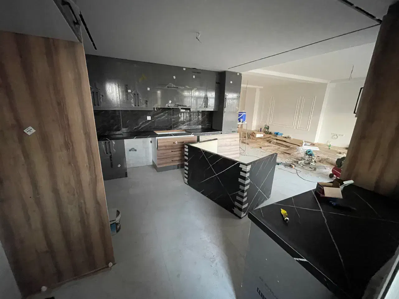 آپارتمان۲۰۰ متری ۳ خواب مستر ۳۰ متر تراس|فروش آپارتمان|شیراز, صاحب الزمان|دیوار