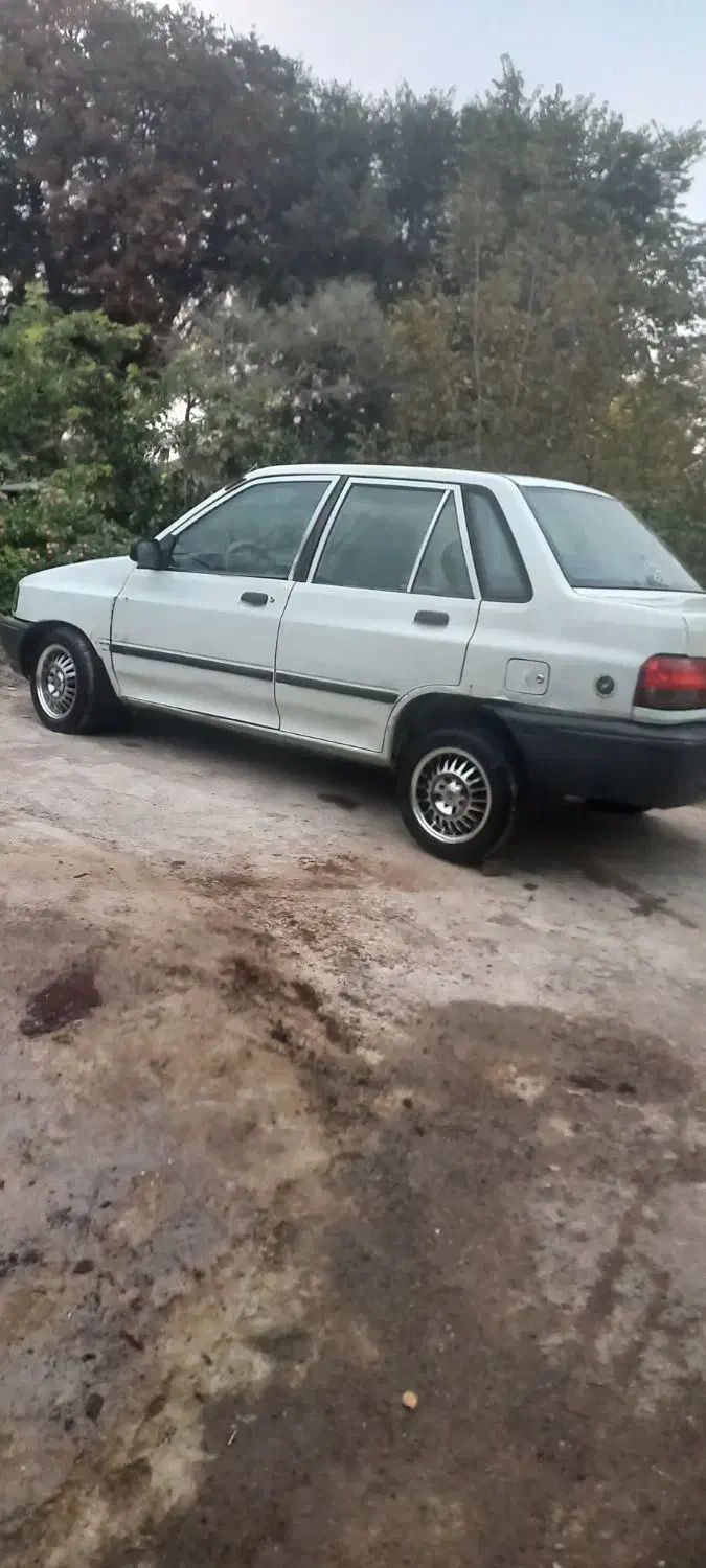 پراید مدل ۸۱ کاربرات تمیز|خودرو سواری و وانت|املش, |دیوار