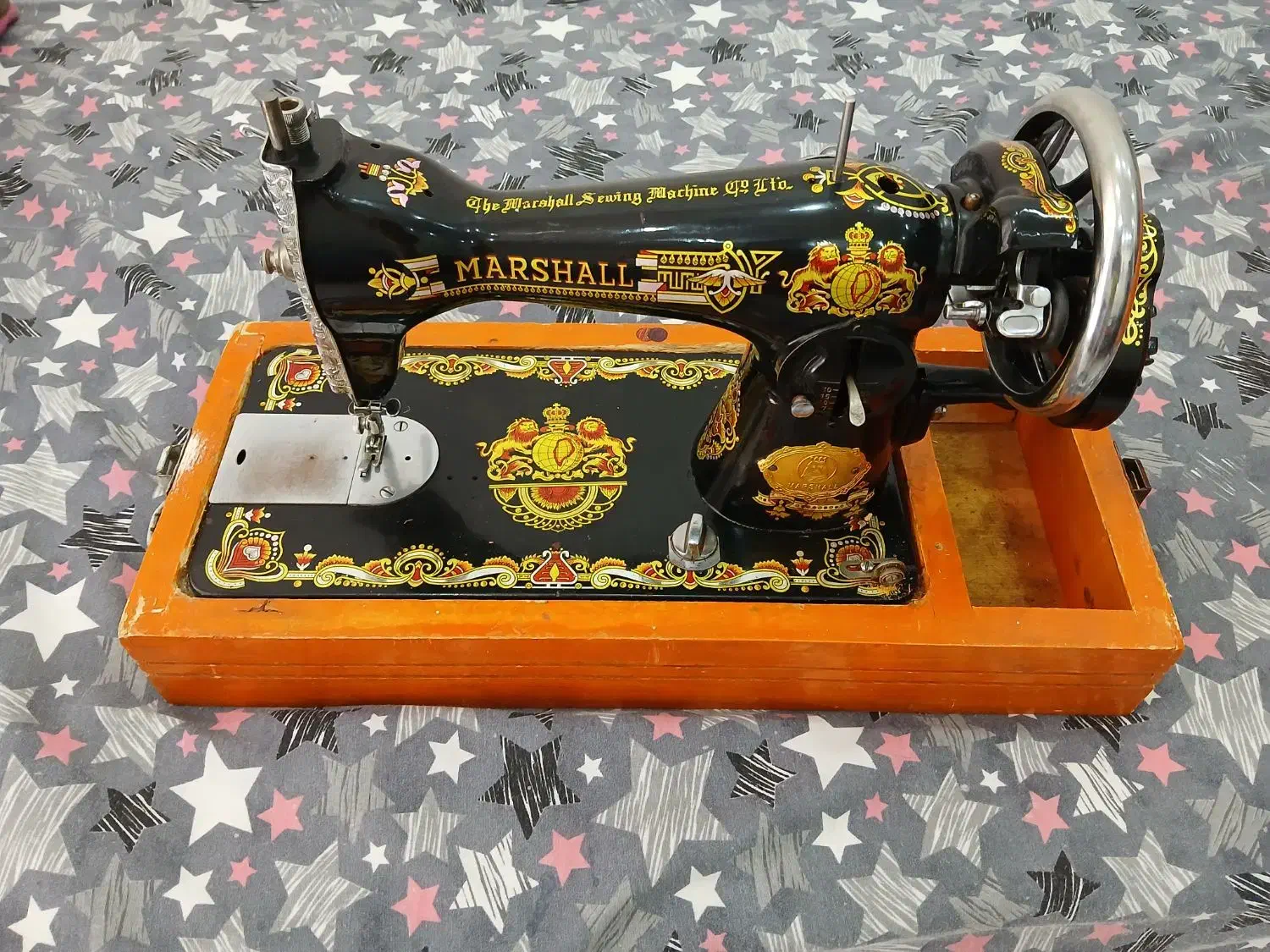 چرخ خیاطی|لوازم خیاطی و بافتنی|اراک, |دیوار