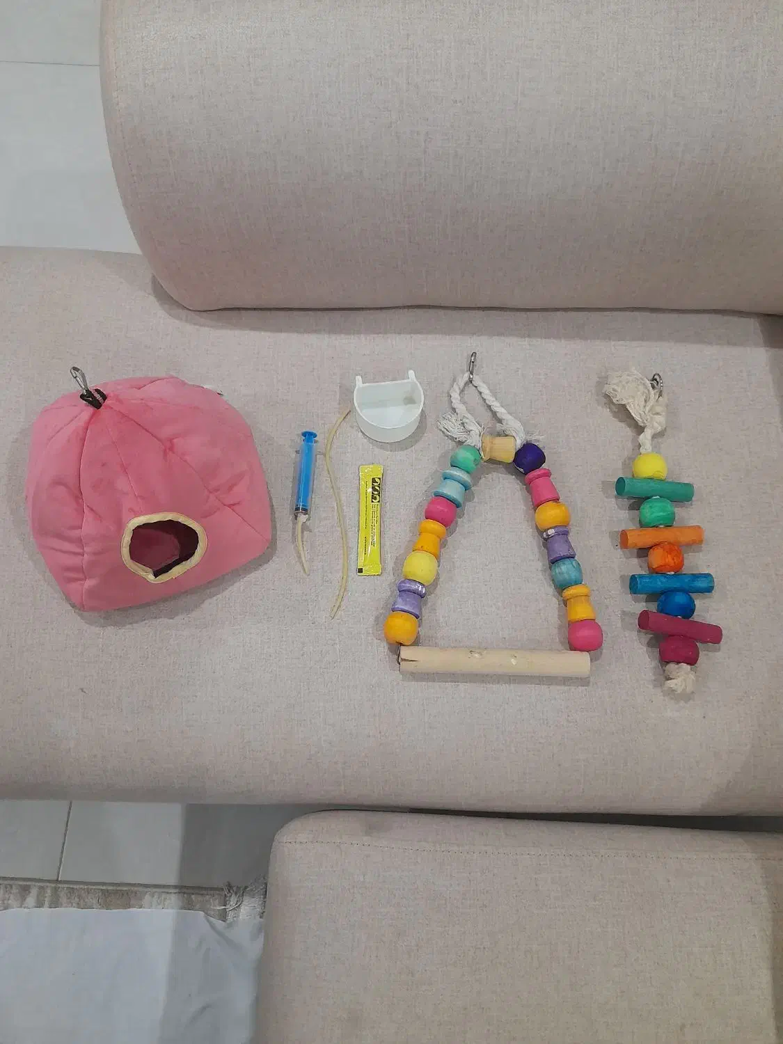 وسایل پرنده|لوازم جانبی حیوانات|رشت, آزادگان|دیوار